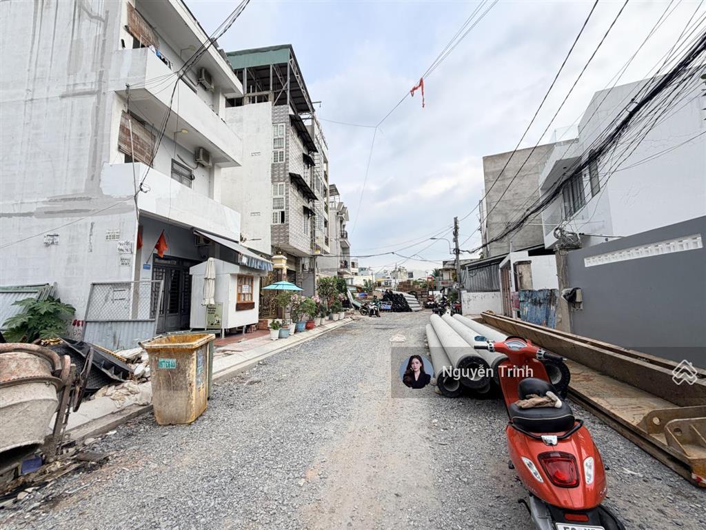 Đất chuẩn đẹp, full thổ cư thông ra kha vạn cân, đường rộng 10m, xây dựng 1 hầm 6 tầng, vuông vức