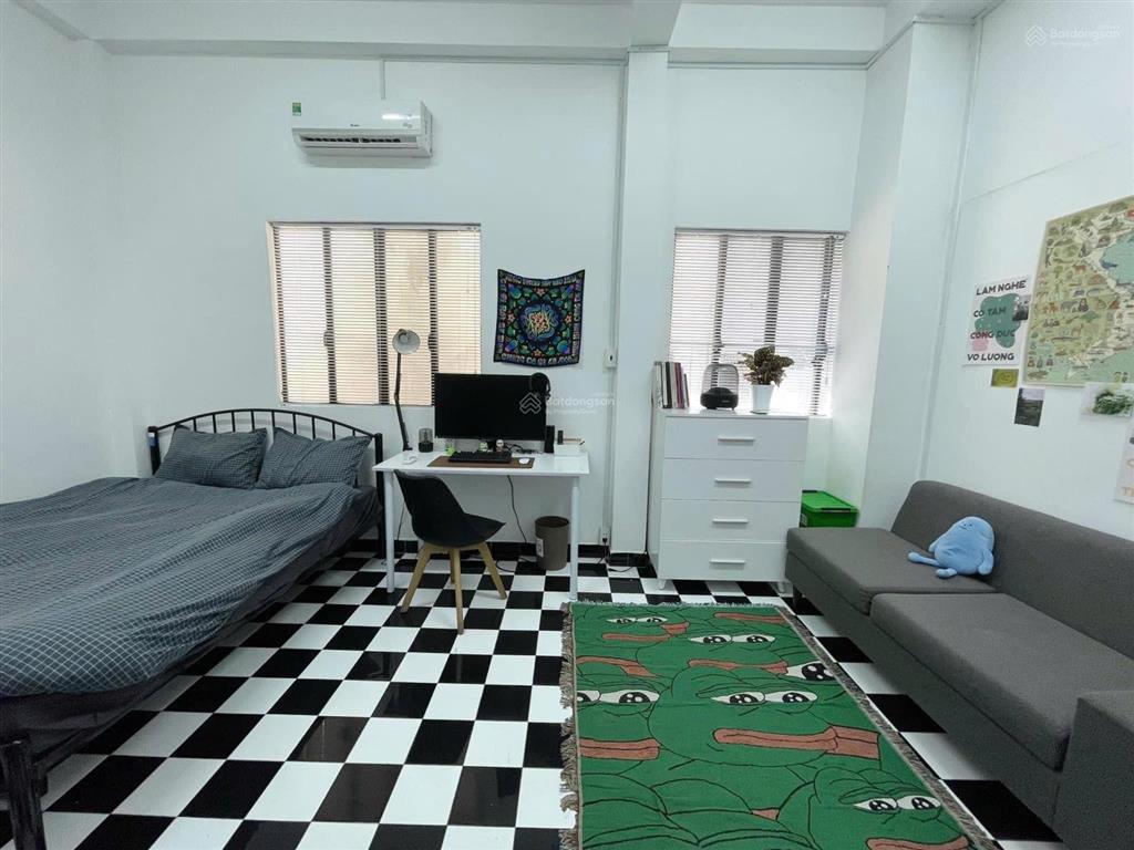 Cần cho thuê phòng ở quận 3 cư xá đô thành . giá 6.000.000tr