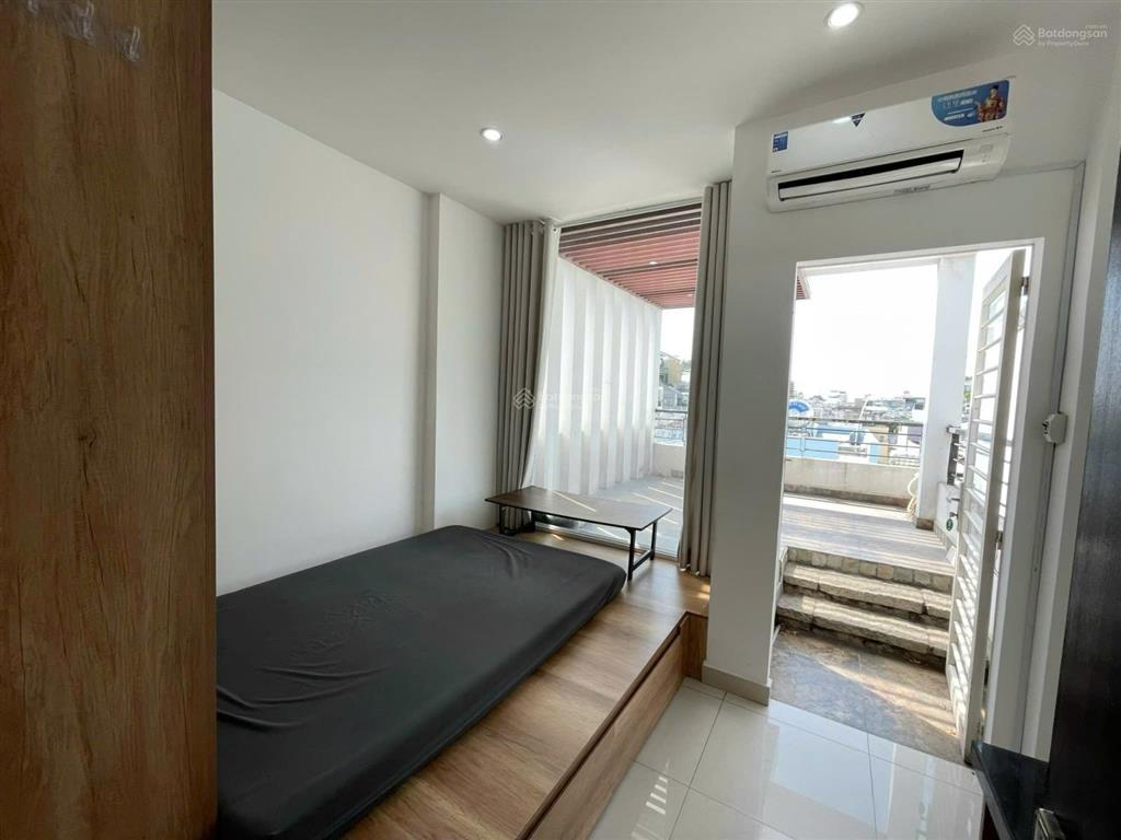 Còn phòng trống như hình ngay trung tâm q10 đường hồ thị kỷ siêu chill ban công rộng