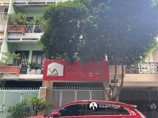 Vô cùng hiếm, mặt tiền cực sang lý văn phức, quận 1 (4x20m) sẵn 5 tầng vuông vức. giá chỉ 26 tỷ tl