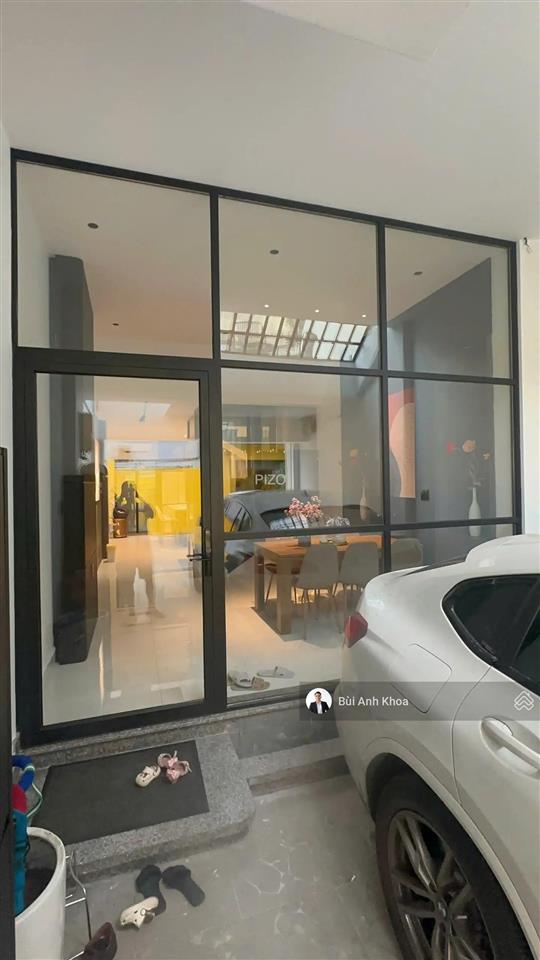 Nhà đẹp vào ở ngay hoàng văn thụ, pn  4x19  hxh 6m 5 tầng thang máy  giá 20,5 tỷ tl