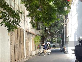 Biệt thự cổ diện tích to, trần quốc toản, p8, q3  dt 10,5x11,5m  2 tầng  40tr/th  chỉ 21,8 tỷ