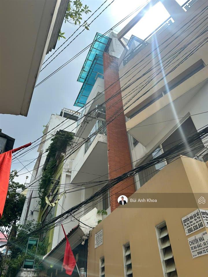 Bán tòa nhà có hầm đường nguyễn đình chiểu q1, kết cấu 6 tầng + thang máy đang thu 70 triệu/tháng.