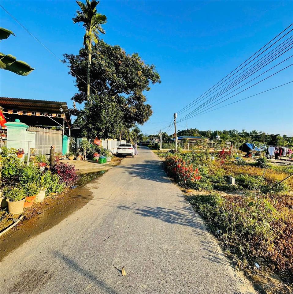 Mở bán lô mặt tiền đường tư văn thôn phước tuy diên phước nay thuộc xã diên thọ diên khánh