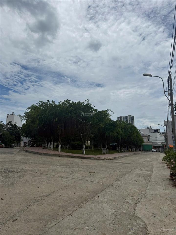 Bán lô đất hòn xện, đường đệ vĩnh hoà, đối diện công viên giá ngộp cần bán gấp
