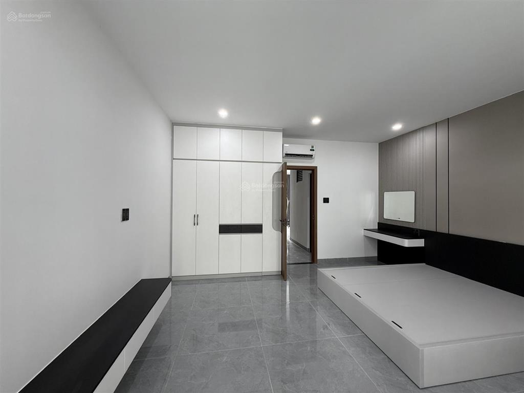 Cần bán nhà đẹp mới leng keng gói 4 thái xuân kđt mỹ gia, nhà có thang máy thuộc p. nam nha trang