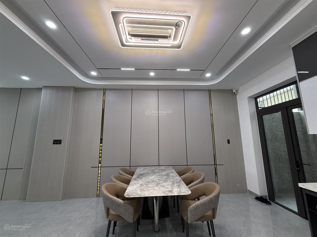 Cần bán nhà đẹp mới leng keng gói 4 thái xuân kđt mỹ gia, nhà có thang máy thuộc p. nam nha trang