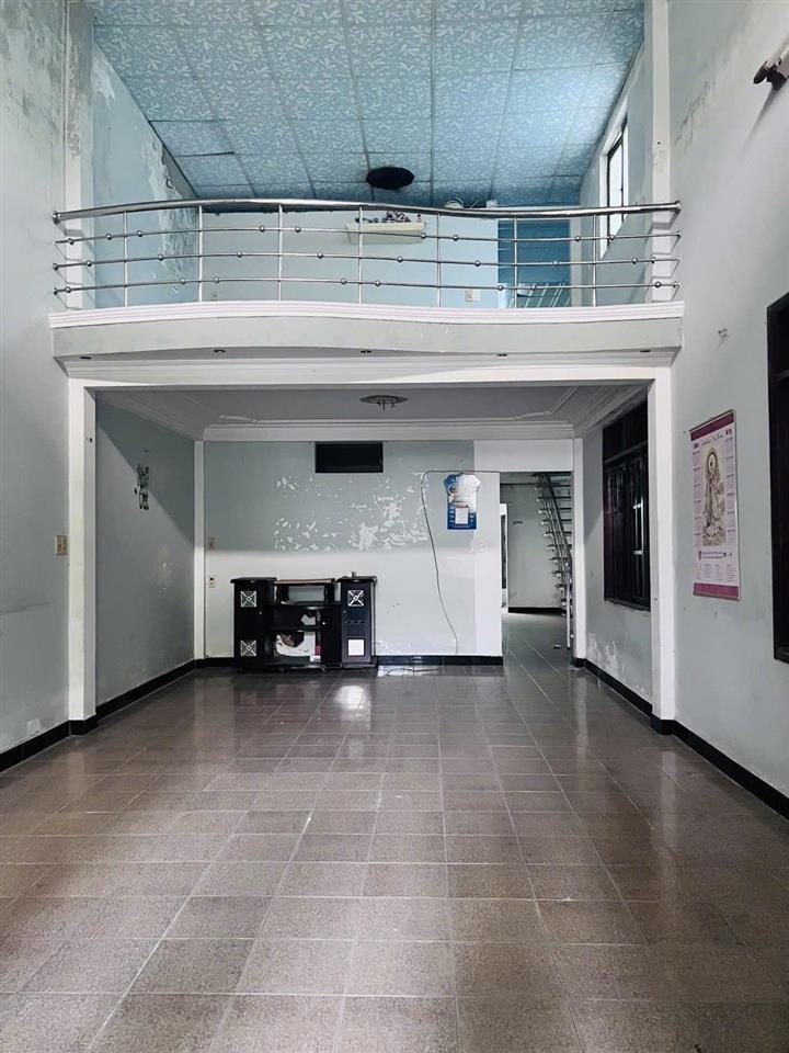 Bán Gấp nhà mặt tiền 2 Tầng Đường Xuân Thiều - Gần Biển Nguyễn Tất Thành - Giá chỉ nhỉnh