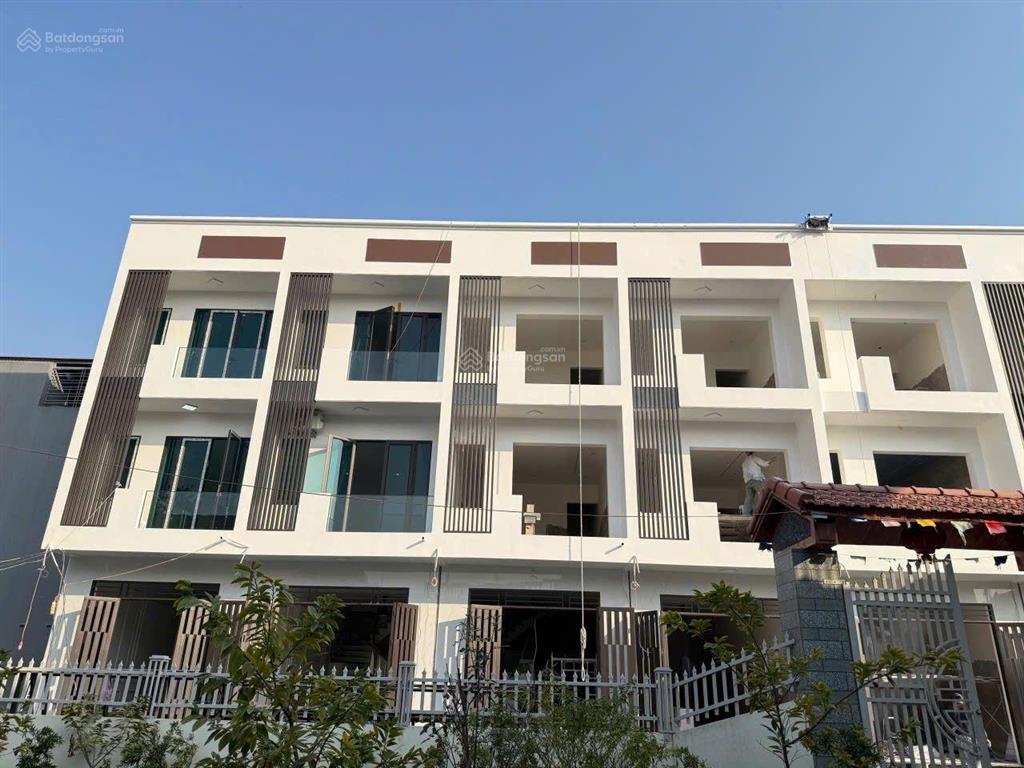 Nhà đẹp đón tết tại thiên hương
chào bán 5/7 căn nhà đang hoàn thiện nhà xây thiết kế hiện đại