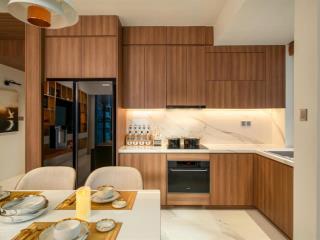 Căn hộ 2pn nội thất liền tường cao cấp, 65m2, giá 2,8 tỷ, cách biển 700m, sổ hồng lâu dài.