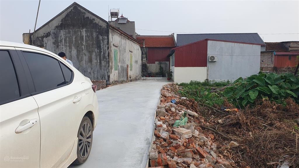 Gia đình tôi cần tiền bán gấp lô đất gần sân bay và khu công nghiệp xã gia bình, bắc ninh hơn 1 tỷ