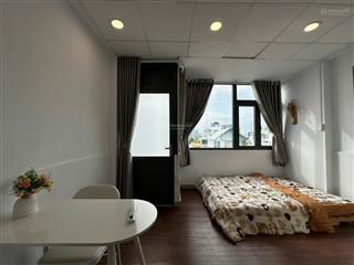Studio full nội thất ban công, thang máy gần cầu nguyễn văn cừ