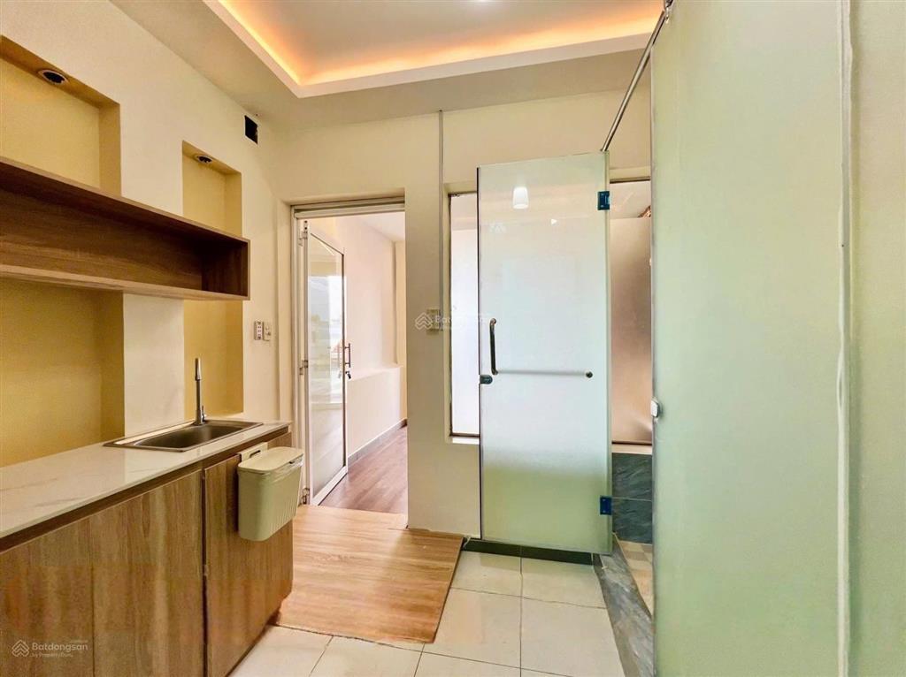 Siêu phẩm studio ban công tách bếpfull nội thất sát cầu chánh hưng, cầu nguyễn tri phương