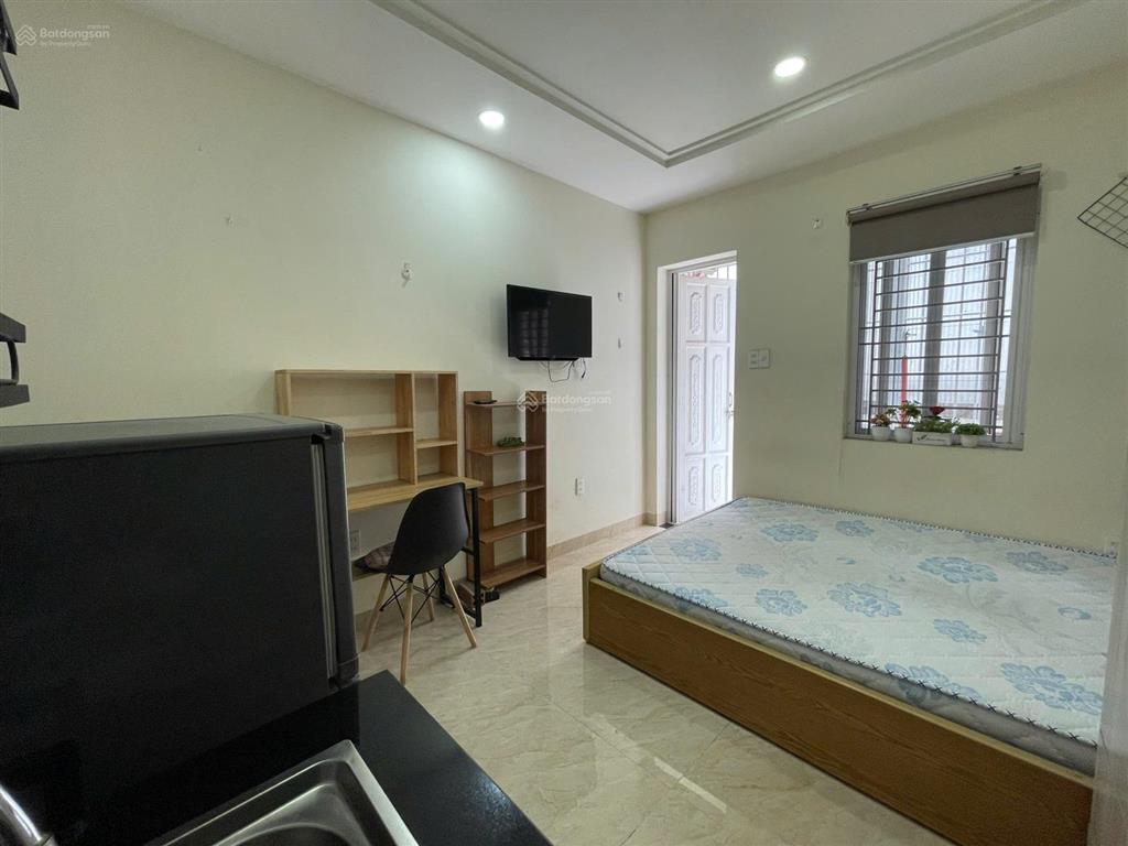Studio ban công full nội thấtthang máybảo vệ gần cầu nguyễn văn cừ