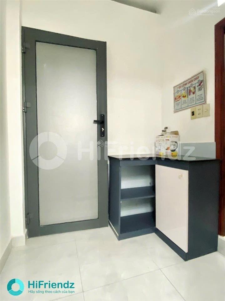 Studio full nội thất phù hợp ở 1  2 người ngay gần cầu chữ y