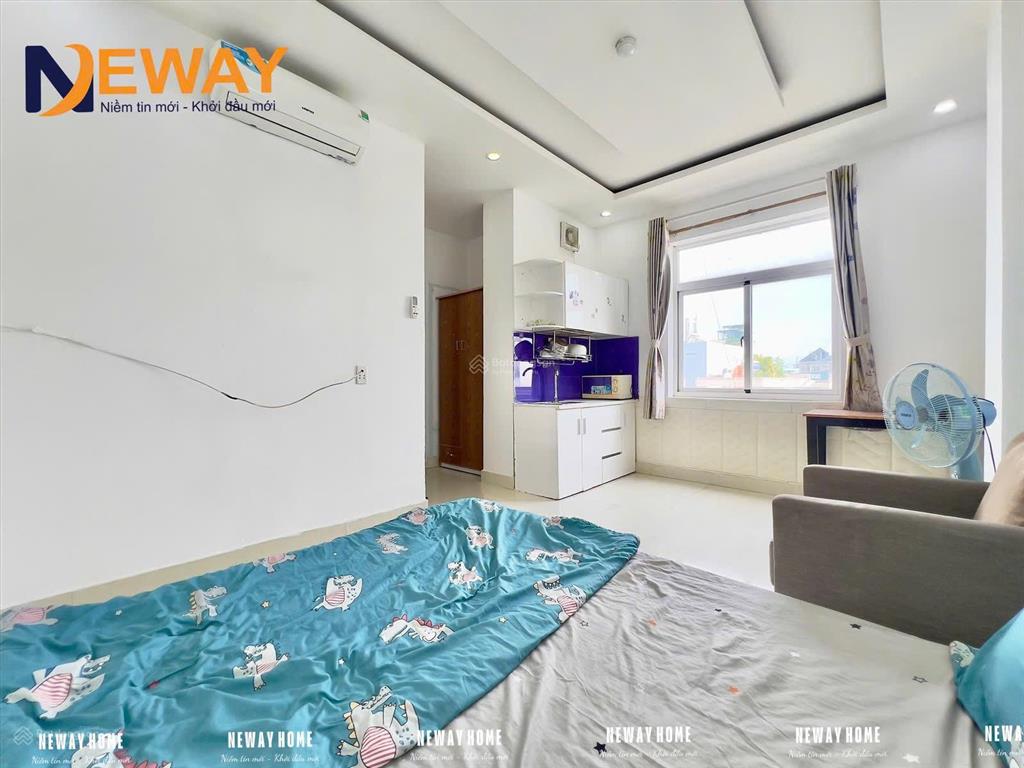 Căn hộ dịch vụ full nội thất có thang máy siêu tiện nghi ngay sát cầu nguyễn văn cừ
