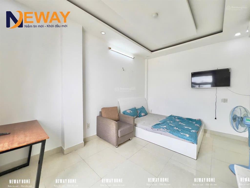 Căn hộ dịch vụ full nội thất có thang máy siêu tiện nghi ngay sát cầu nguyễn văn cừ