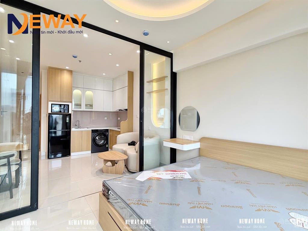 Khai trương nhà mới dạng 1 phòng ngủ tách bếp ban công full nội thất ngay gần cầu tân thuận