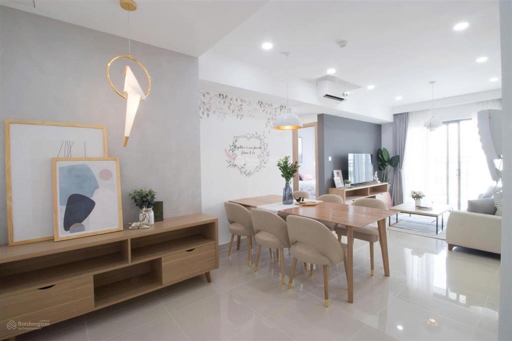 Giá chỉ 18tr full nt 2pn the sun avenue trống sẵn