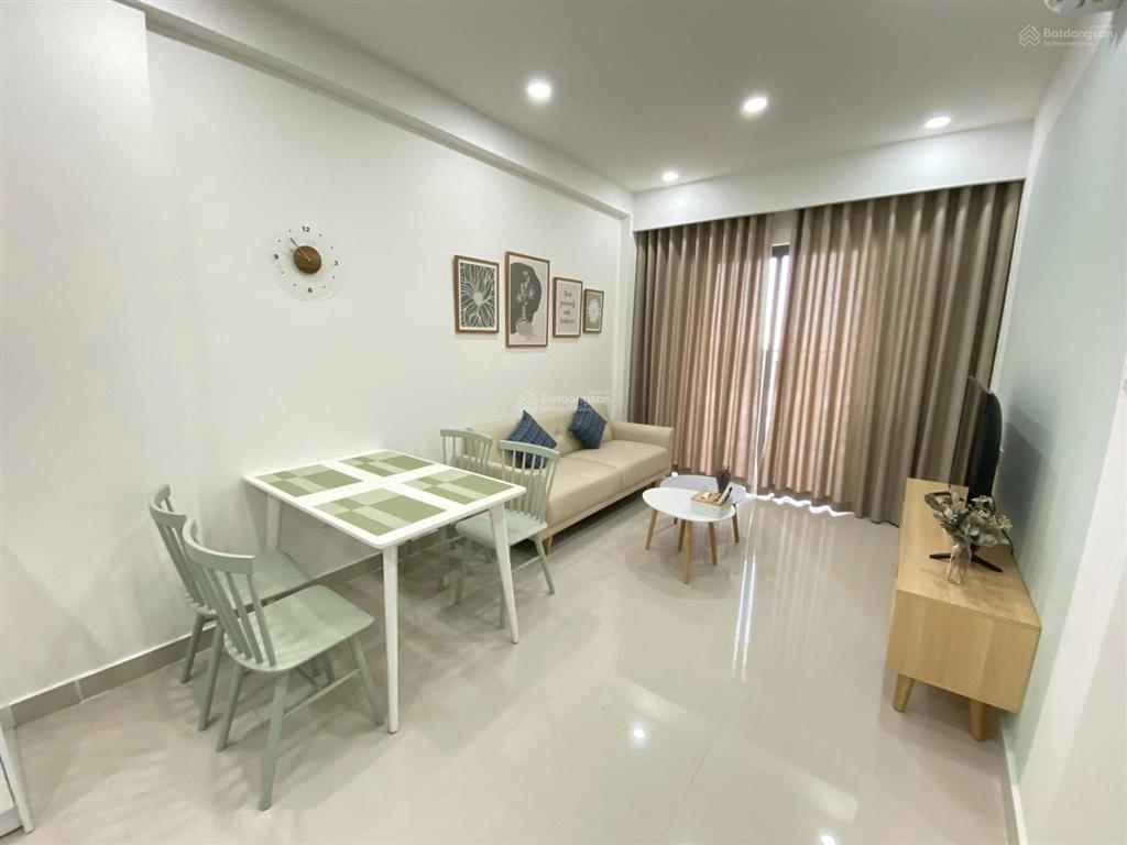 Giá chỉ 18tr full nt 2pn the sun avenue trống sẵn