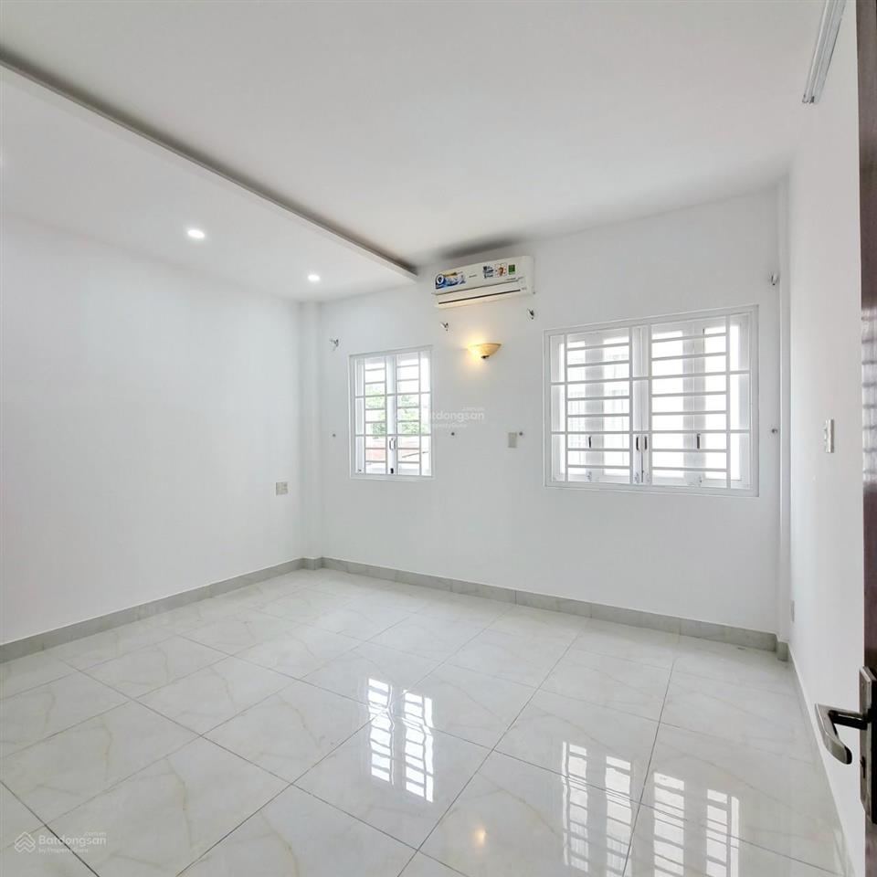 Cho thuê nhà nguyên căn  khu bên sông gigamall  đường rộng 14m  4 tầng vp.cty, ở lâu dài