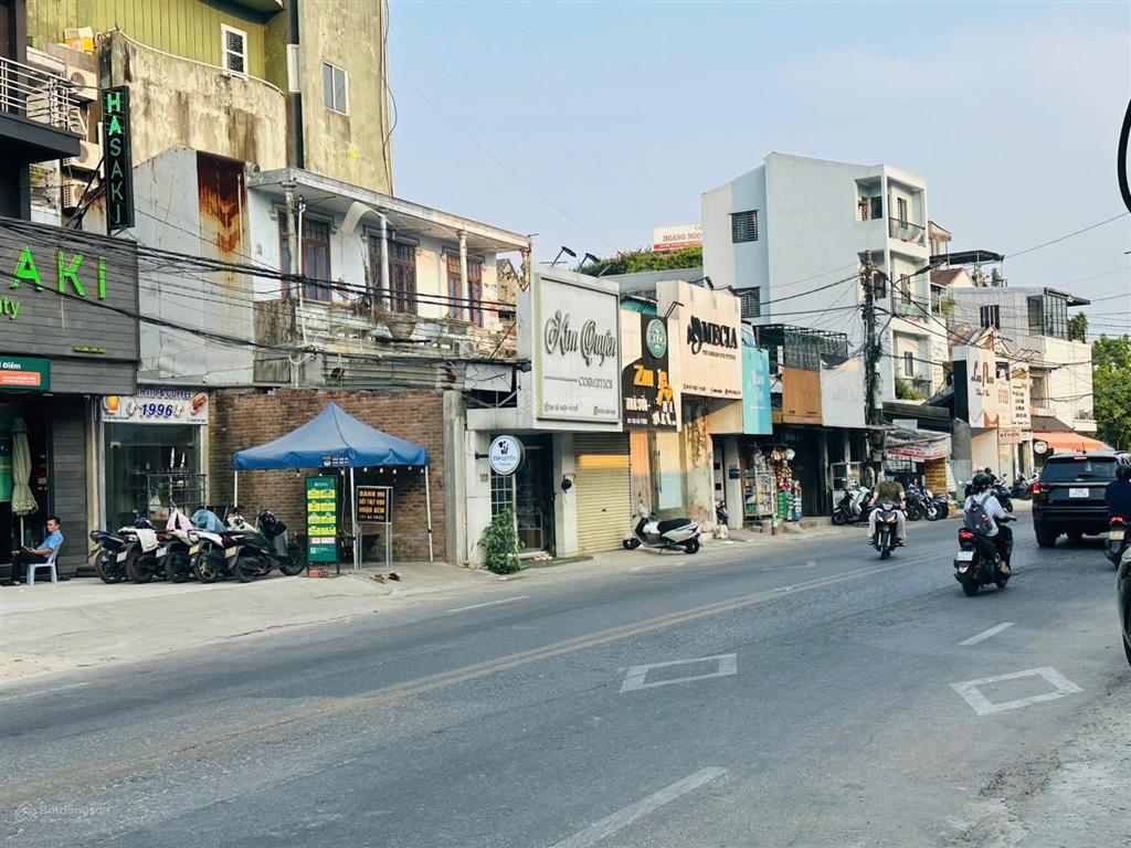 Lô đất 3 mặt thoáng mặt tiền bà triệu  vị trí kim cương  đối diện nhà thi đấu huế, giá 11,5 tỷ