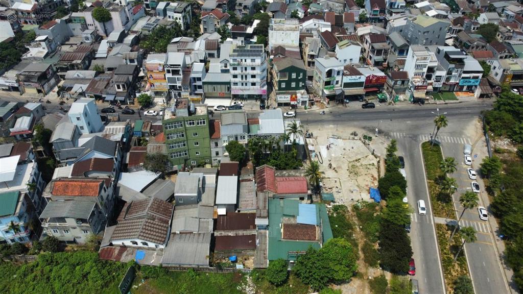 Lô đất 3 mặt thoáng mặt tiền bà triệu  vị trí kim cương  đối diện nhà thi đấu huế, giá 11,5 tỷ