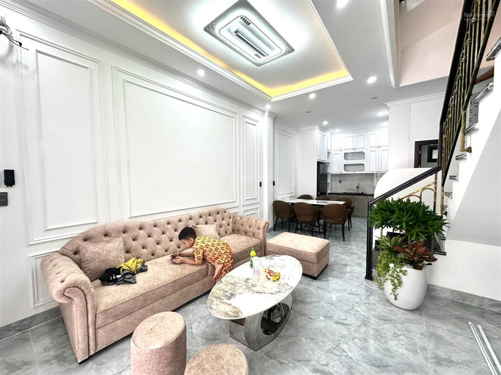 Nhà 3 tầng full nội thất sau 1 nhà mặt tiền phạm văn đồng  mỹ thượng  huế| giá 3.75 tỷ