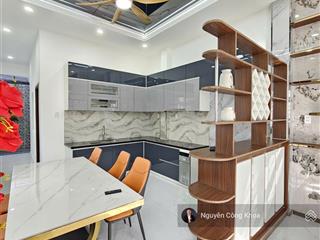 Bán nhà 2 mặt tiền, full nội thất, phòng ngủ dưới, gần chợ phú phong 300m, p.bình chuẩn, thuận an