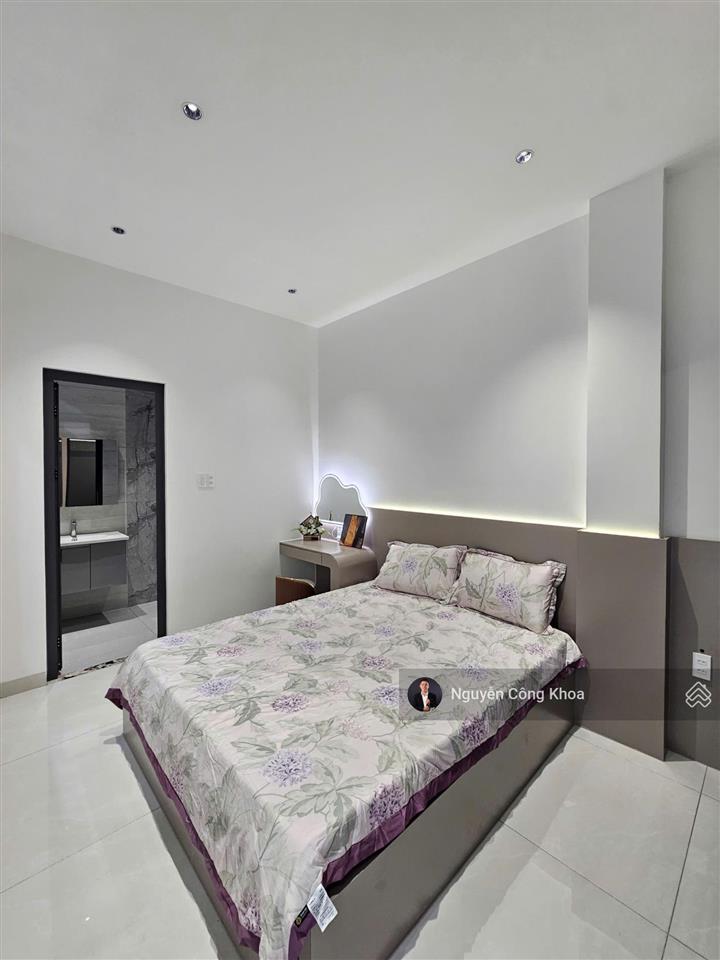 Bán nhà hoàn công, full nội thất, đường chính gần chợ phú phong 300m, p.bình chuẩn, tp.thuận an