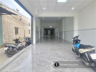 Bán nhà 5x36m, có không gian kinh doanh rộng, mt đường đt743b rộng 25m, p.tân đông hiệp, tp.dĩ an