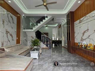 Bán nhà ngang 5x25m, gara ô tô, phòng ngủ dưới, gần giáo xứ bà trà 1,2km, p.bình chuẩn, tp.thuận an