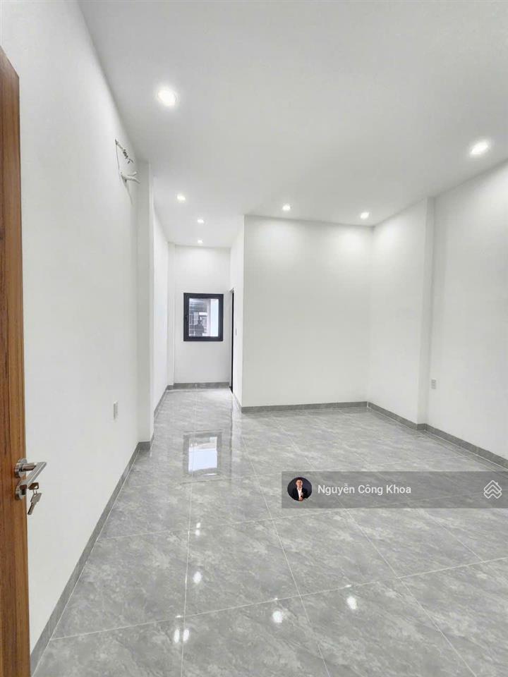 Bán nhà đúc 3 tấm, 5 phòng ngủ, gần aeon mall 1,5km, p.thuận giao, tp.thuận an