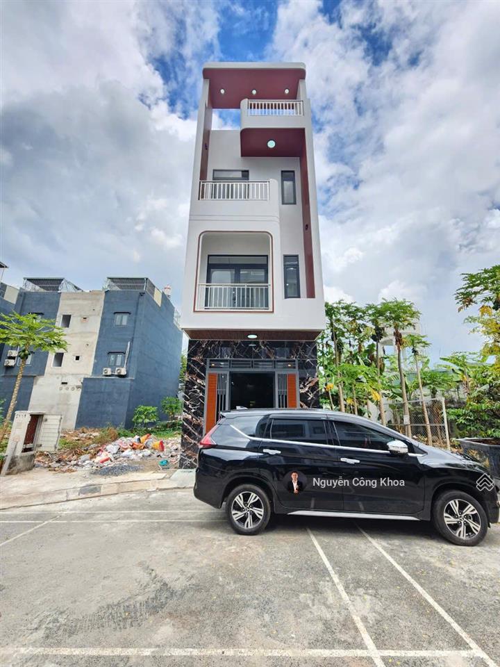 Bán nhà đúc 3 tấm, 5 phòng ngủ, gần aeon mall 1,5km, p.thuận giao, tp.thuận an