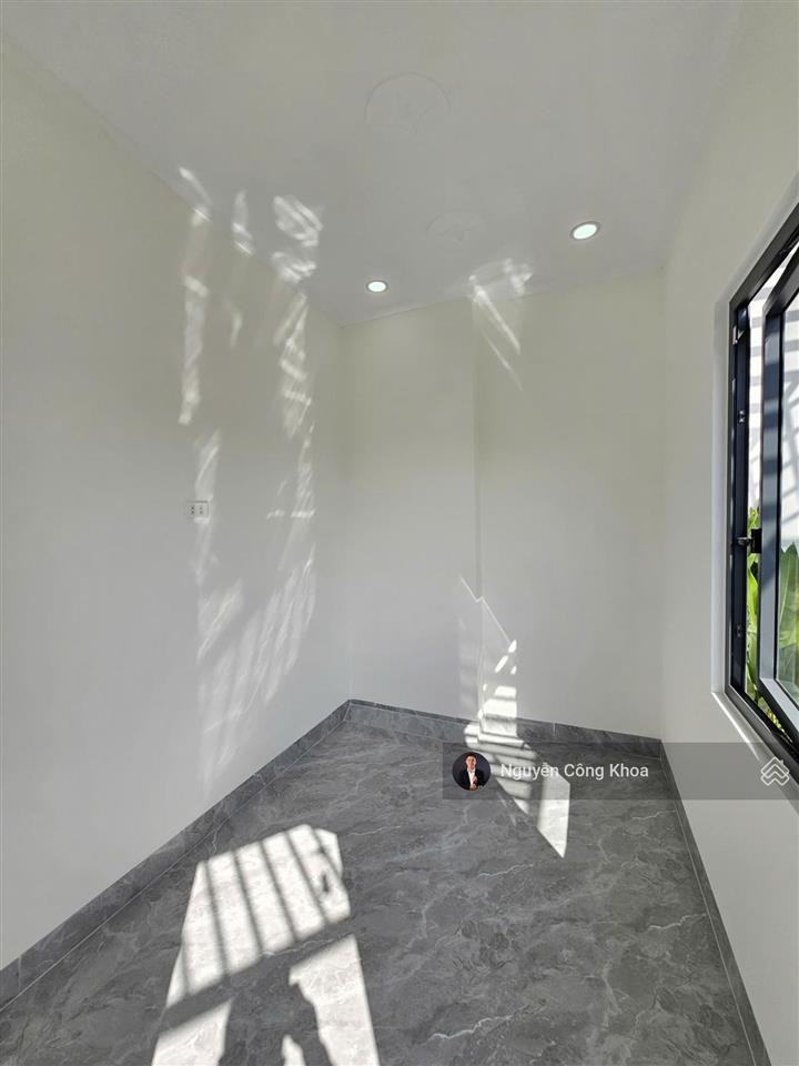 Bán nhà 2 mặt tiền có nội thất, 4 phòng ngủ, gần giáo xứ bà trà 600m, p. bình chuẩn, tp. thuận an