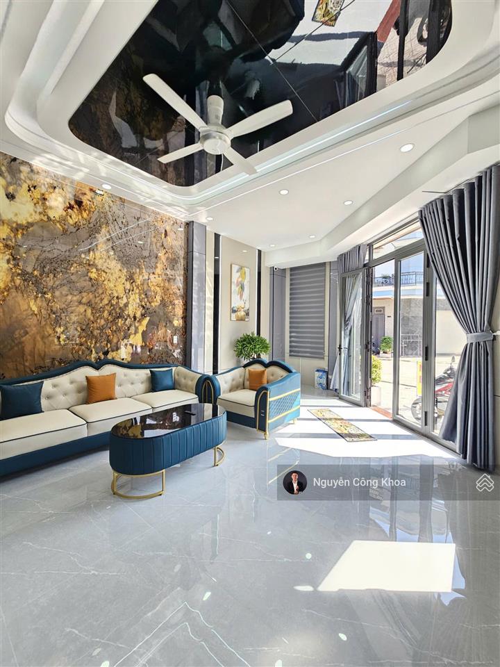 Bán nhà 2 mặt tiền có nội thất, 4 phòng ngủ, gần giáo xứ bà trà 600m, p. bình chuẩn, tp. thuận an