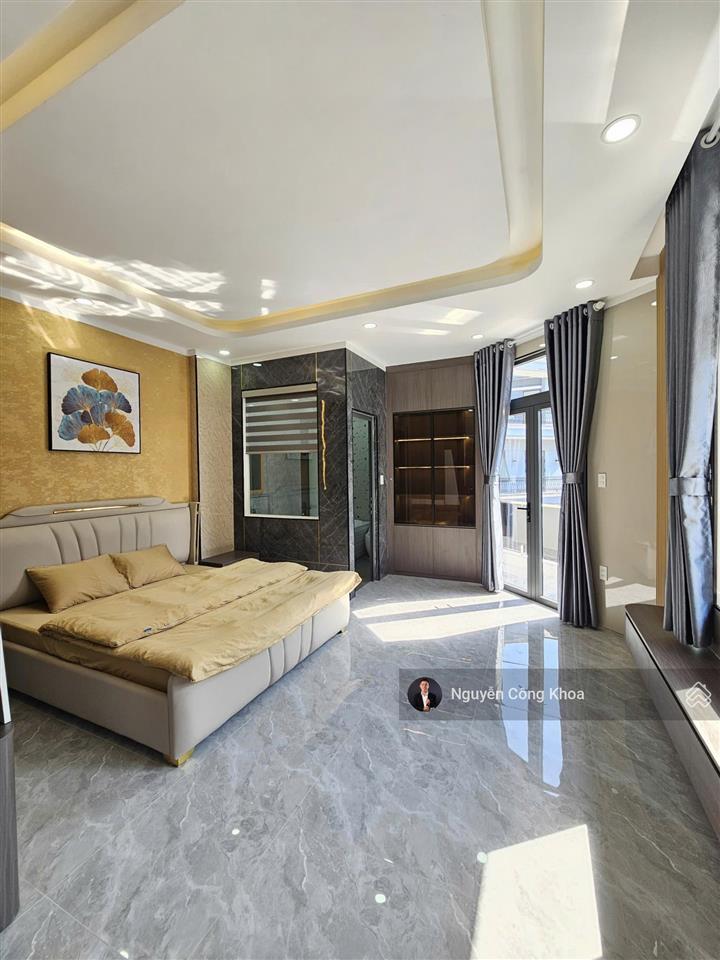 Bán nhà 2 mặt tiền có nội thất, 4 phòng ngủ, gần giáo xứ bà trà 600m, p. bình chuẩn, tp. thuận an