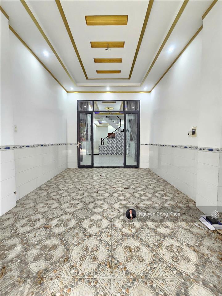 Bán nhà có sân ô tô, 3 phòng rộng rãi, kdc gần chợ thành nam 150m, p.an phú, tp.thuận an