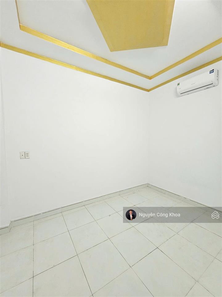 Bán nhà có sân ô tô, 3 phòng rộng rãi, kdc gần chợ thành nam 150m, p.an phú, tp.thuận an