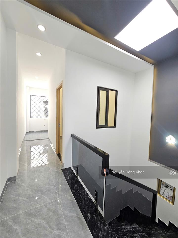 Bán nhà đúc 3 tấm, hoàn công, 4 phòng ngủ, kdc gần vincom 1,5km, p.tân đông hiệp, tp.dĩ an