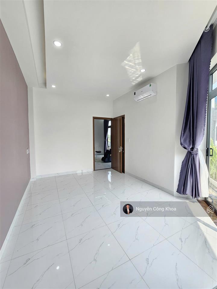 Bán nhà 2 mặt tiền, 4 phòng ngủ, hoàn công, kdc gần chợ phú phong 200m, p.bình chuẩn, tp.thuận an