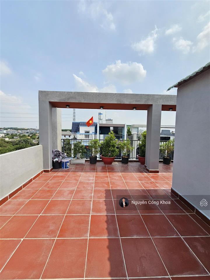 Bán nhà 2 mặt tiền, 4 phòng ngủ, hoàn công, kdc gần chợ phú phong 200m, p.bình chuẩn, tp.thuận an