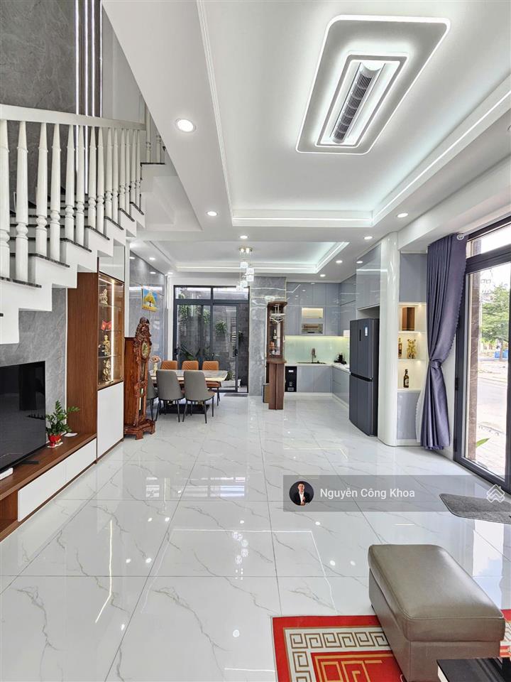 Bán nhà 2 mặt tiền, 4 phòng ngủ, hoàn công, kdc gần chợ phú phong 200m, p.bình chuẩn, tp.thuận an