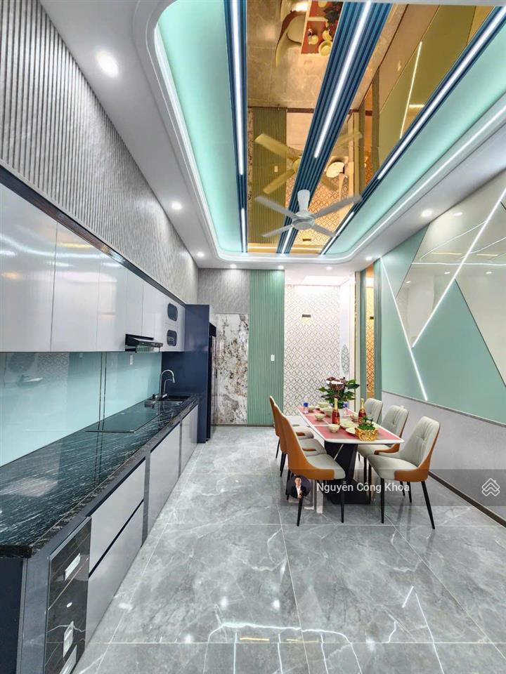 Bán nhà đúc 3 tấm, hoàn công, 4 phòng ngủ, kdc gần giáo xứ bà trà 500m, p.bình chuẩn, tp.thuận an