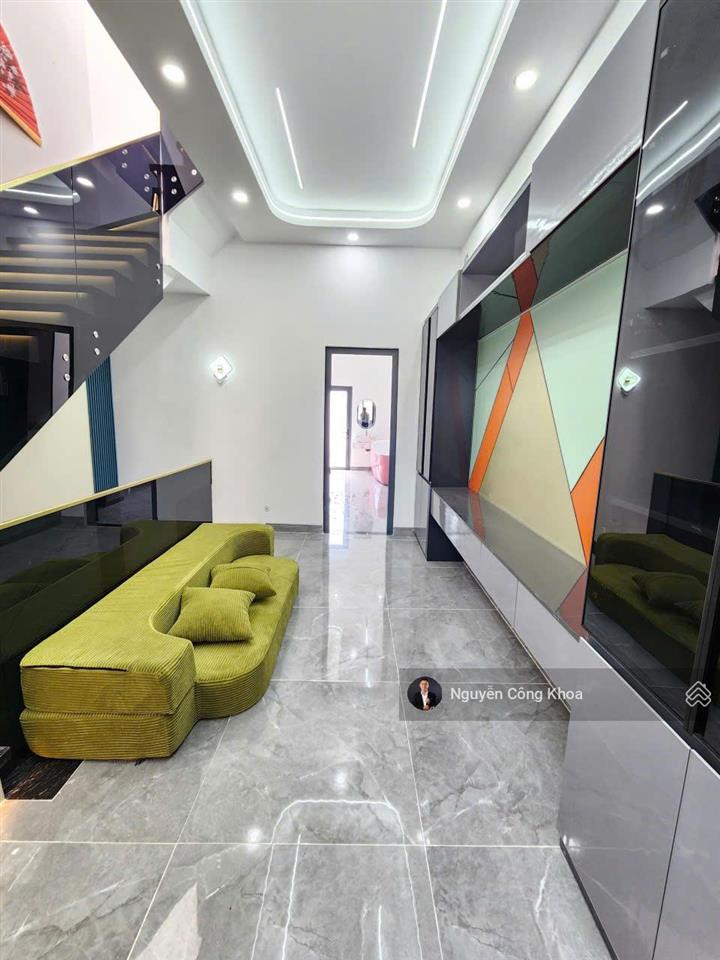 Bán nhà đúc 3 tấm, hoàn công, 4 phòng ngủ, kdc gần giáo xứ bà trà 500m, p.bình chuẩn, tp.thuận an