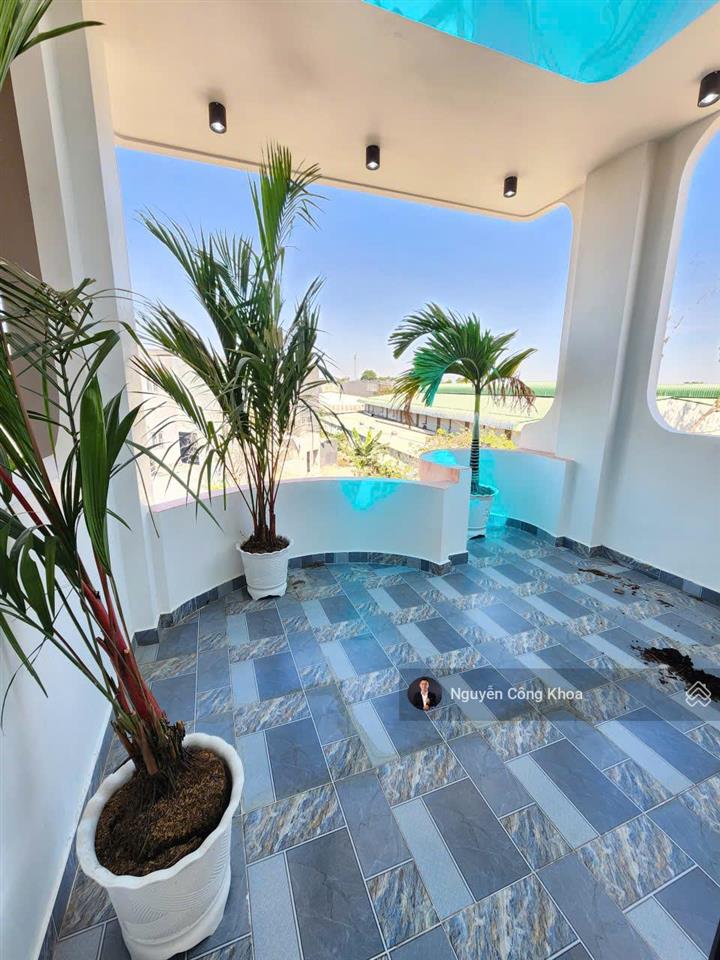 Bán nhà đúc 3 tấm, hoàn công, 4 phòng ngủ, kdc gần giáo xứ bà trà 500m, p.bình chuẩn, tp.thuận an