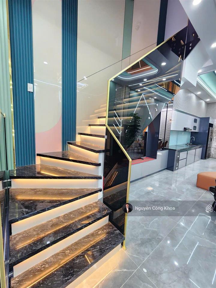 Bán nhà đúc 3 tấm, hoàn công, 4 phòng ngủ, kdc gần giáo xứ bà trà 500m, p.bình chuẩn, tp.thuận an