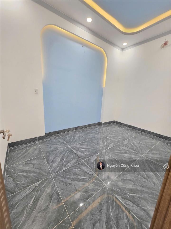 Bán nhà hoàn công, sân ô tô, phòng ngủ dưới, gần chợ tân hạnh 300m, p.tân hạnh, tp.biên hòa