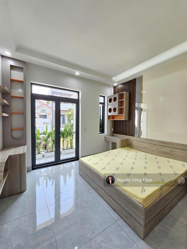 Bán nhà mặt tiền kinh doanh, 3 phòng ngủ, kdc gần chợ phú phong 300m, p.bình chuẩn, tp.thuận an