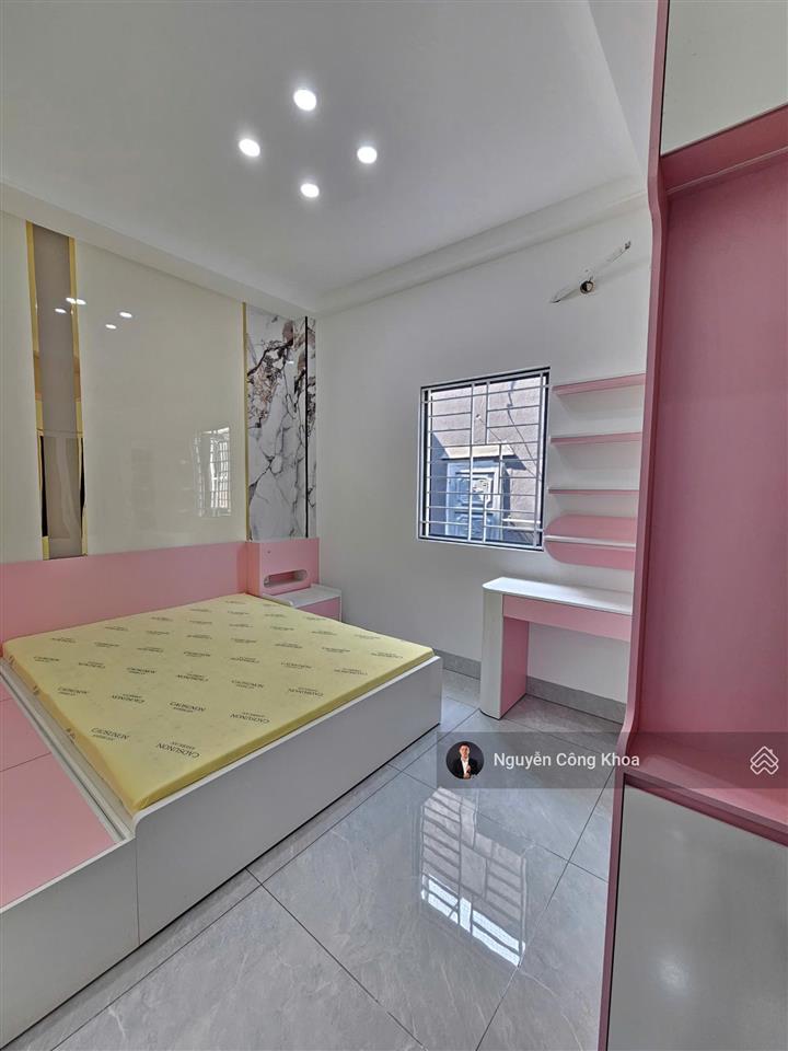 Bán nhà mặt tiền kinh doanh, 3 phòng ngủ, kdc gần chợ phú phong 300m, p.bình chuẩn, tp.thuận an